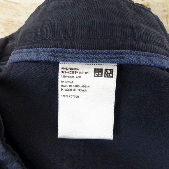 Uniqlo Shorts Mens M 30-33 Waist Navy Blue Chino 9” Style 403989 Preppy FLAW - Picture 6 of 10
